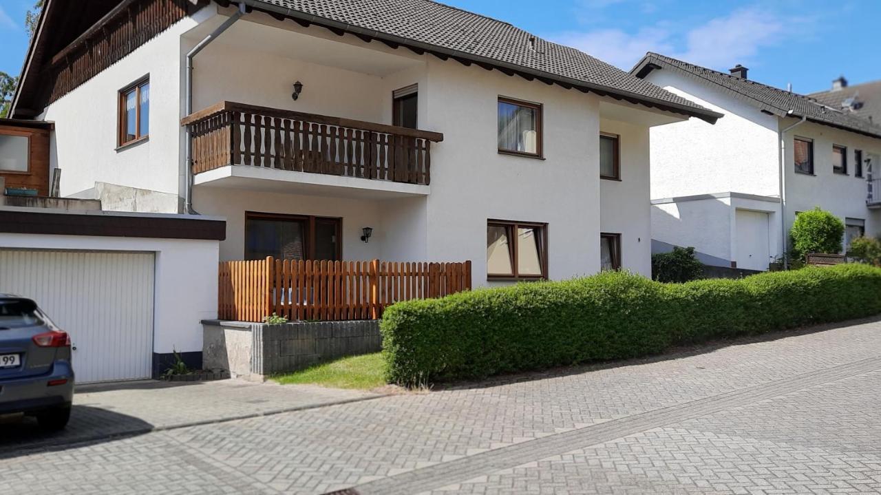 Ferienwohnung Bausenbergblick Niederzissen Екстер'єр фото