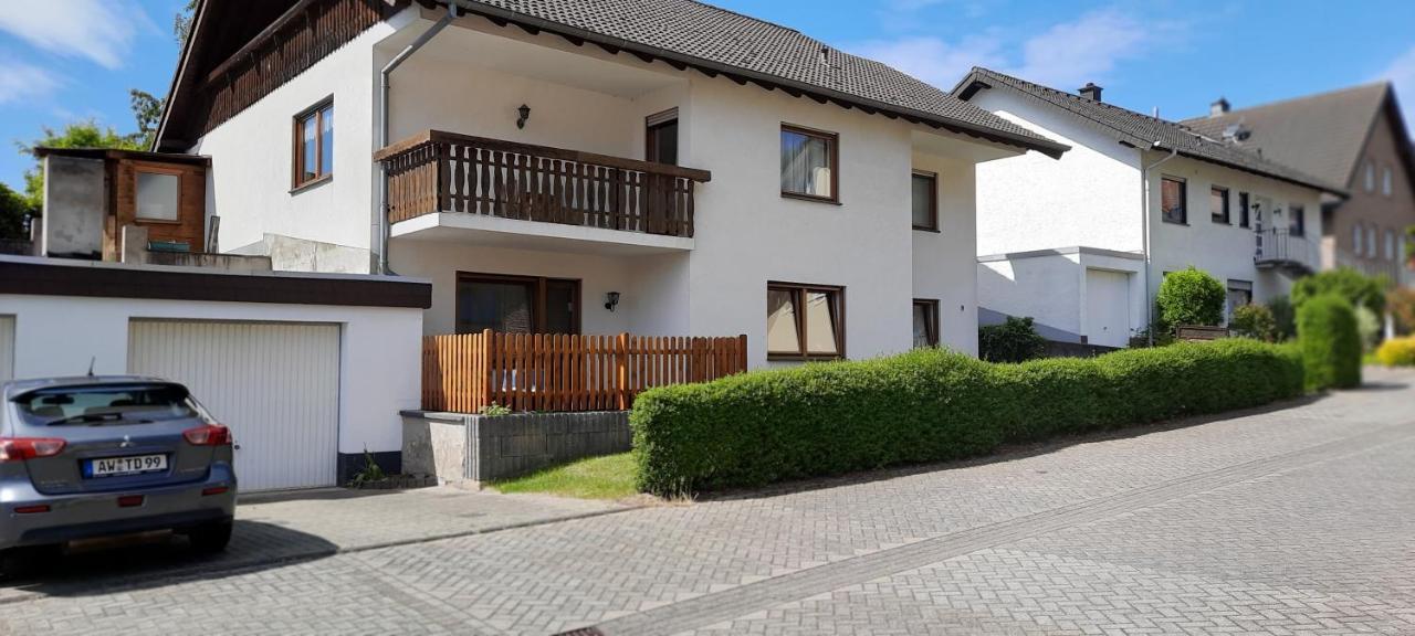 Ferienwohnung Bausenbergblick Niederzissen Екстер'єр фото